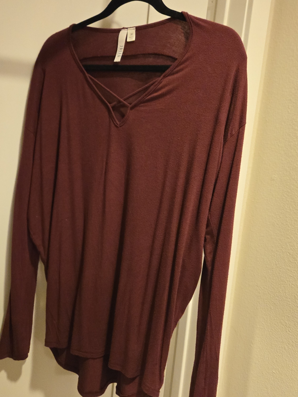 Women's Crisscross V-Neck Long Sleeve Top - Burgundy
